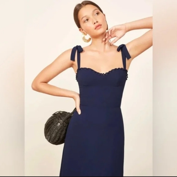 Reformation Sleeveless Navy Blue Flirty Nikita Shoulder Tie Crepe Midi Dress - Picture 2 of 7